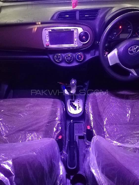 Toyota Vitz 2014 for Sale in Mardan Toyota Vitz 2014 for Sale in Mardan Image-9
