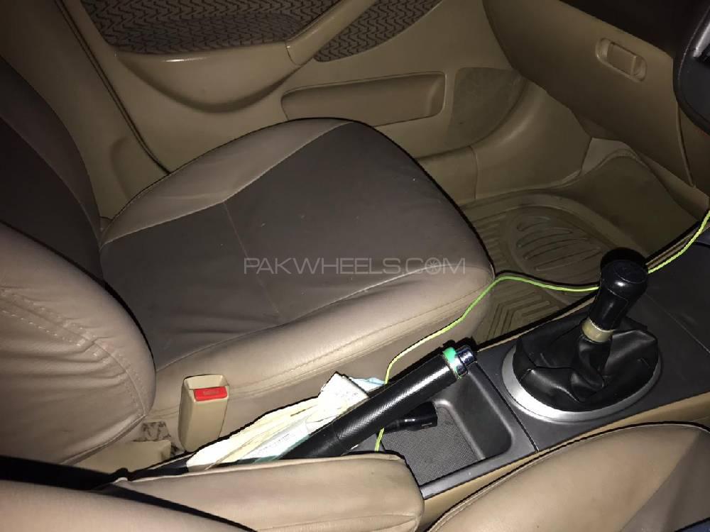 Honda Civic 2005 for Sale in Peshawar Honda Civic 2005 for Sale in Peshawar Image-5
