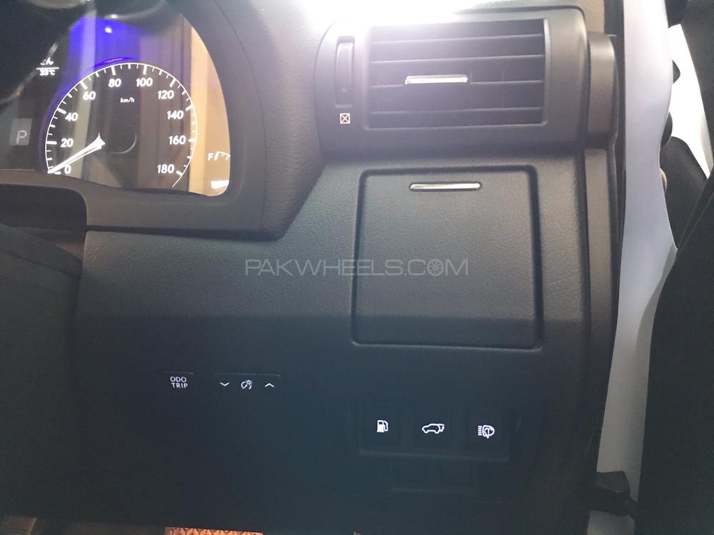 Lexus RX Series 2011 for Sale in Karachi Lexus RX Series 2011 for Sale in Karachi Image-11