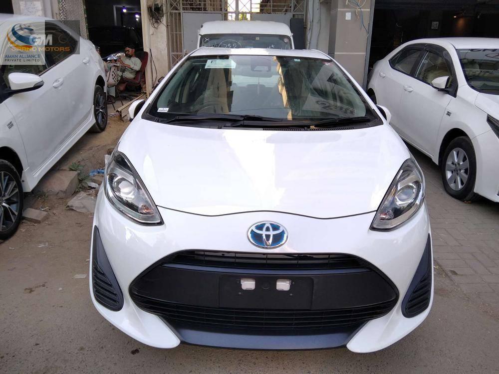 Toyota Aqua 2018 for Sale in Karachi Image-1