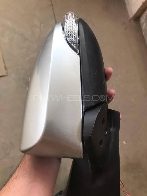 vitz sider mirror pair Image-1