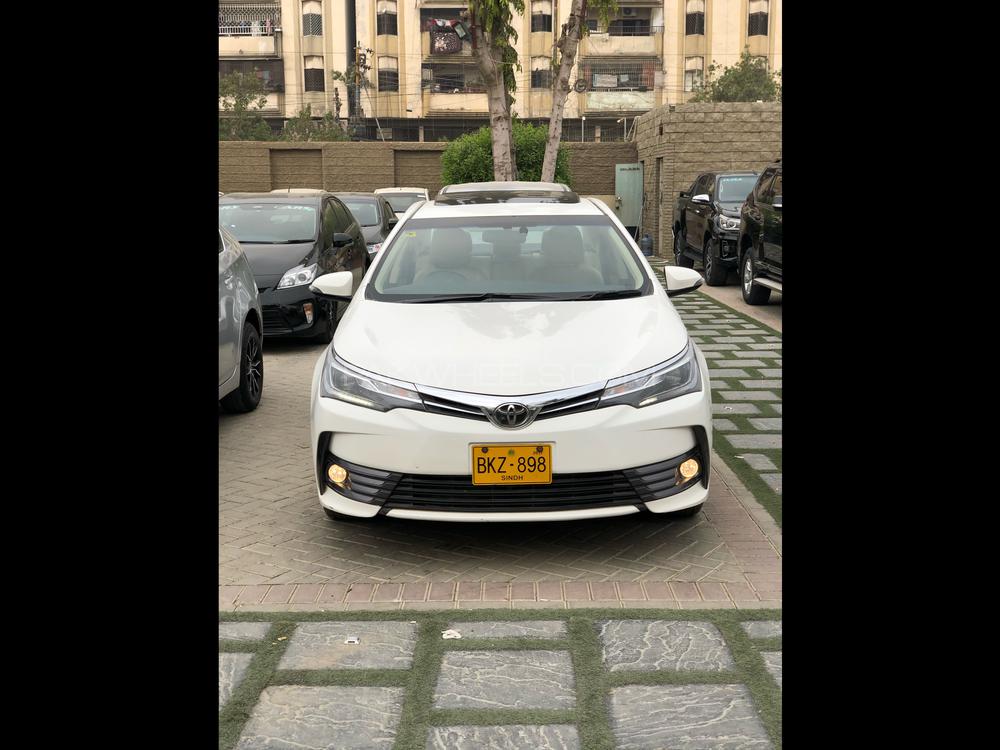 Toyota Corolla 2017 for Sale in Karachi Image-1