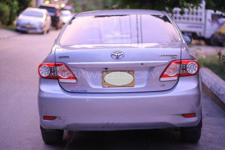 Toyota Corolla 2012 for Sale in Karachi Image-1
