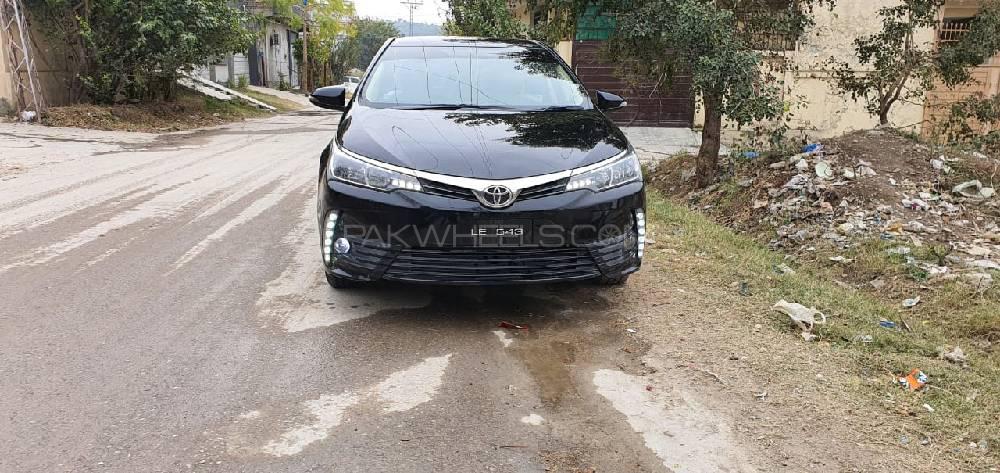 Toyota Corolla 2017 for Sale in Islamabad Image-1