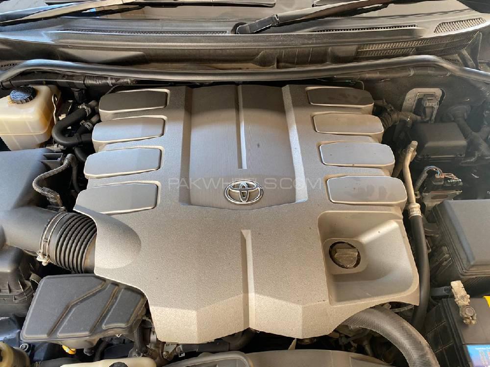 Toyota Land Cruiser 2015 for Sale in Karachi Toyota Land Cruiser 2015 for Sale in Karachi Image-13