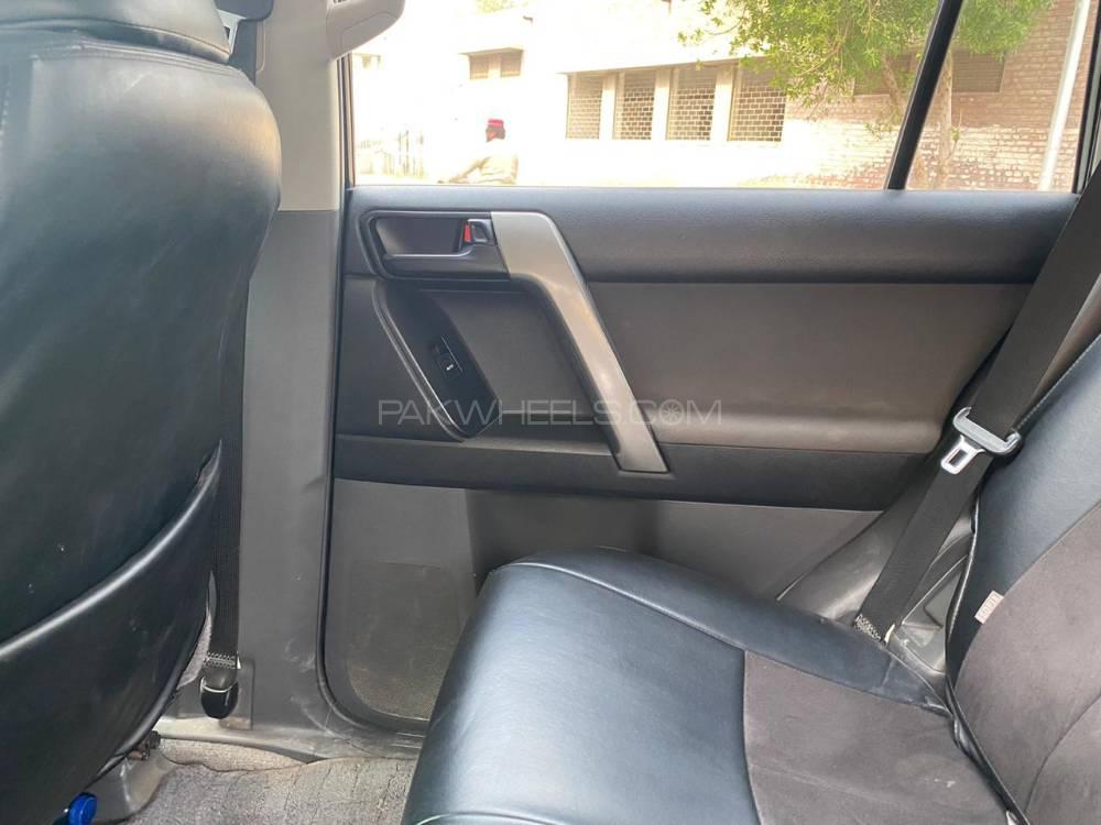 Toyota Prado 2013 for Sale in Bahawalpur Toyota Prado 2013 for Sale in Bahawalpur Image-2