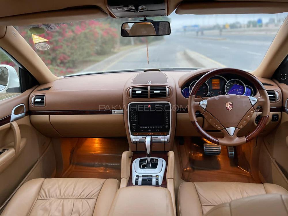 Porsche Cayenne 2006 for Sale in Lahore Porsche Cayenne 2006 for Sale in Lahore Image-11