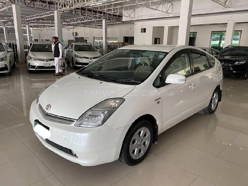 Toyota Prius 2007 for Sale in Peshawar Image-1