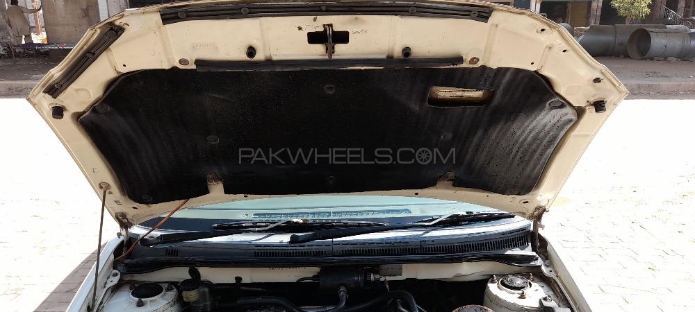 Toyota Corolla 2005 for Sale in Gujrat Image-1