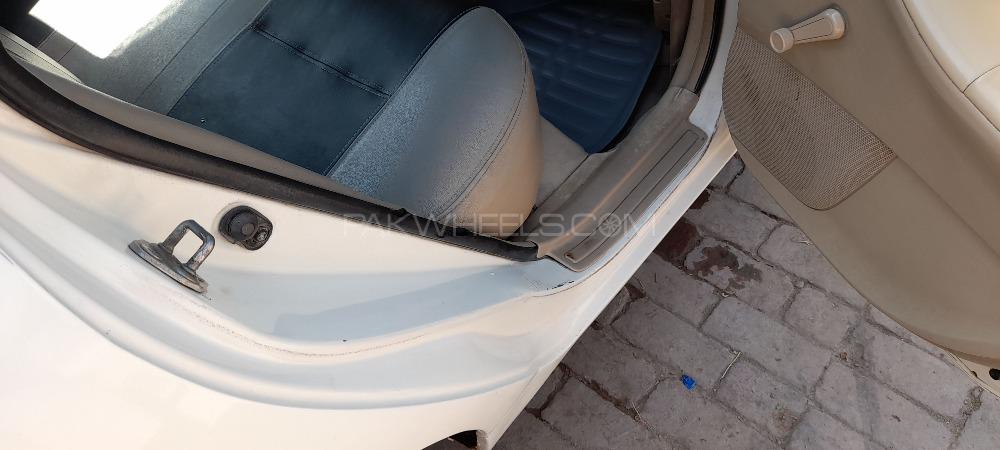 Toyota Corolla 2005 for Sale in Gujrat Toyota Corolla 2005 for Sale in Gujrat Image-7