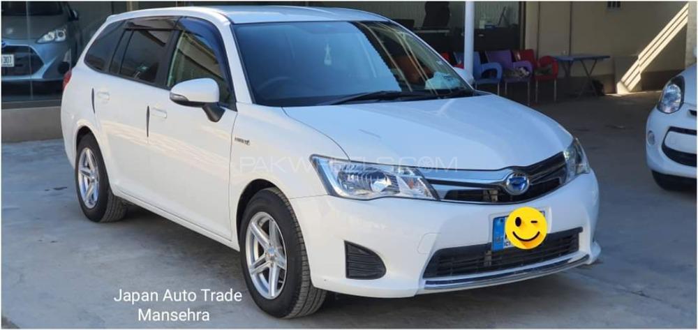 Toyota Corolla Fielder 2015 for Sale in Islamabad Image-1