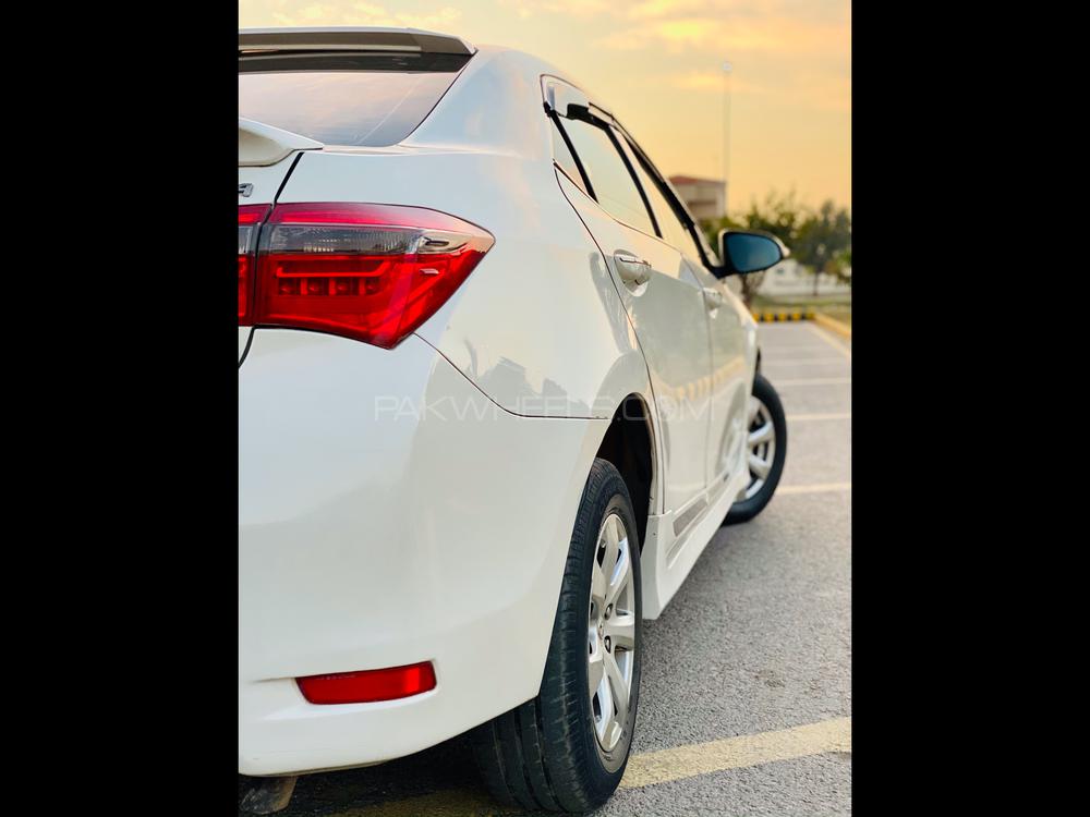 Toyota Corolla 2015 for Sale in Sialkot Toyota Corolla 2015 for Sale in Sialkot Image-4
