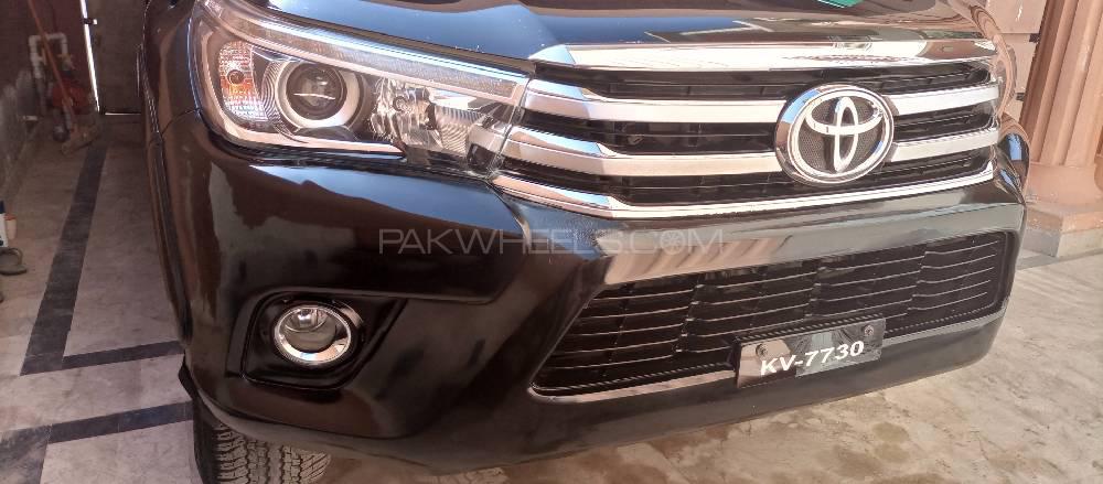Toyota Hilux 2017 for Sale in Karachi Toyota Hilux 2017 for Sale in Karachi Image-4