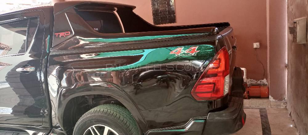 Toyota Hilux 2017 for Sale in Karachi Toyota Hilux 2017 for Sale in Karachi Image-7