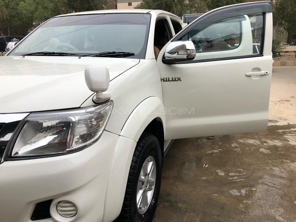 ٹویوٹا ہائیلکس 2013 for Sale in حیدرآباد ٹویوٹا ہائیلکس 2013 for Sale in حیدرآباد Image-3