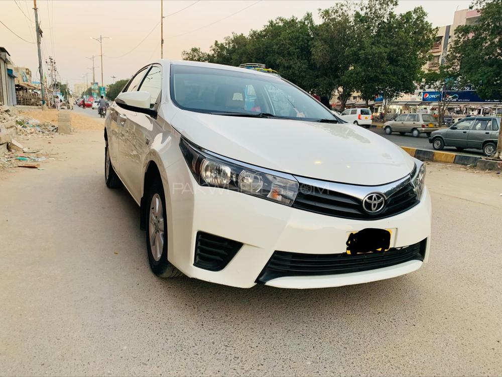 Toyota Corolla 2017 for Sale in Karachi Image-1