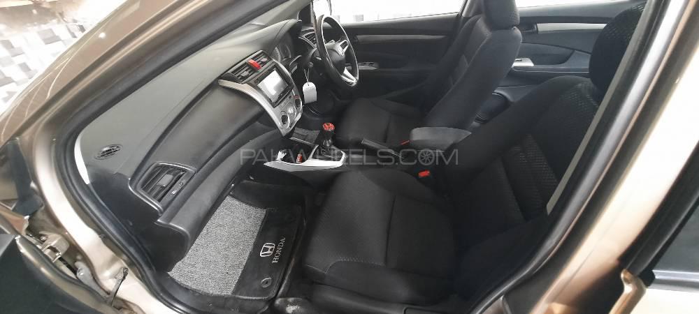 Honda City 2011 for Sale in Okara Honda City 2011 for Sale in Okara Image-4