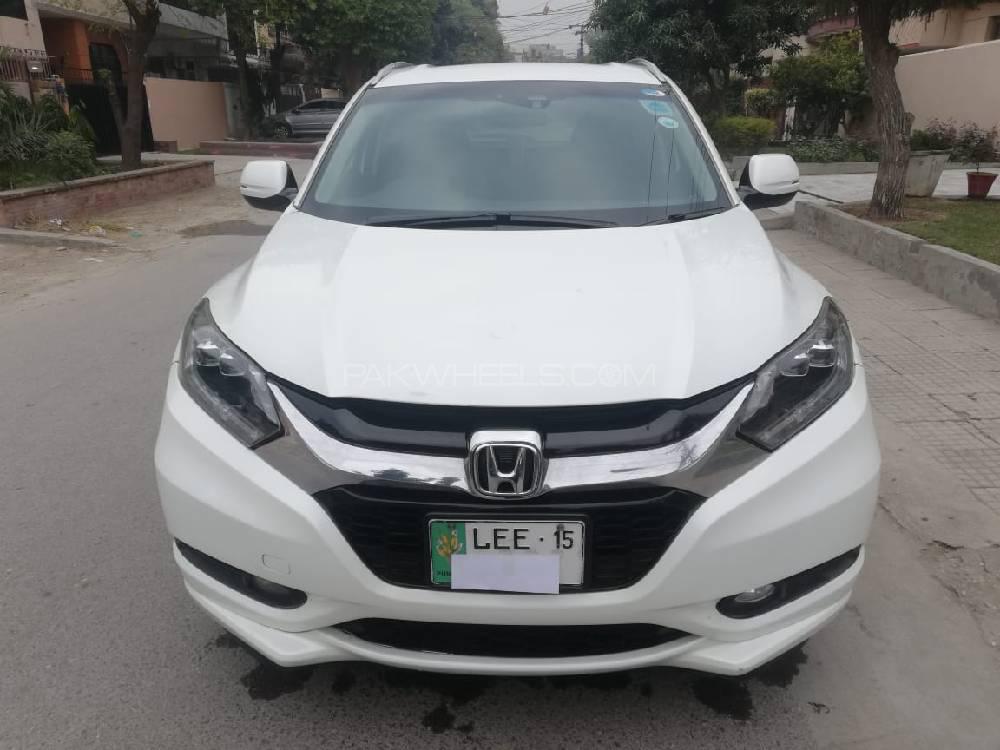 Honda Vezel 2015 for Sale in Lahore Image-1