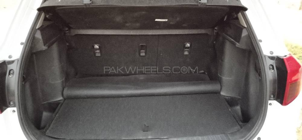 Suzuki Vitara 2017 for Sale in Hyderabad Suzuki Vitara 2017 for Sale in Hyderabad Image-8