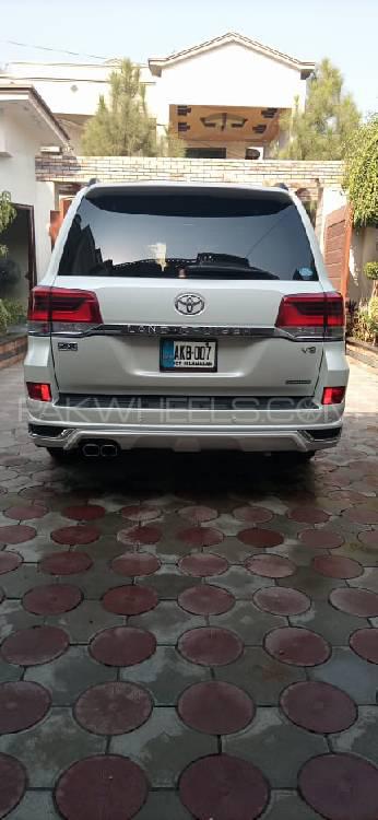 Toyota Land Cruiser 2016 for Sale in Dina Image-1