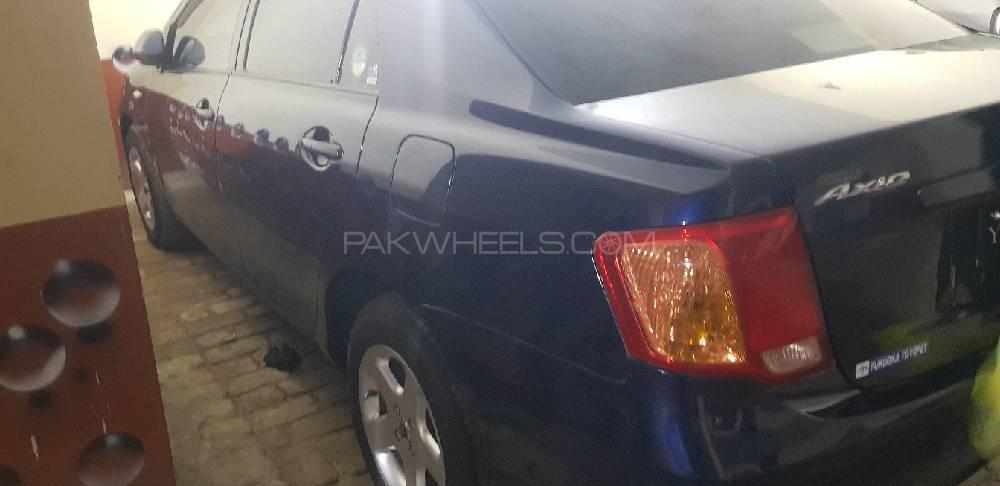 Toyota Corolla Axio 2007 for Sale in Nowshera Image-1