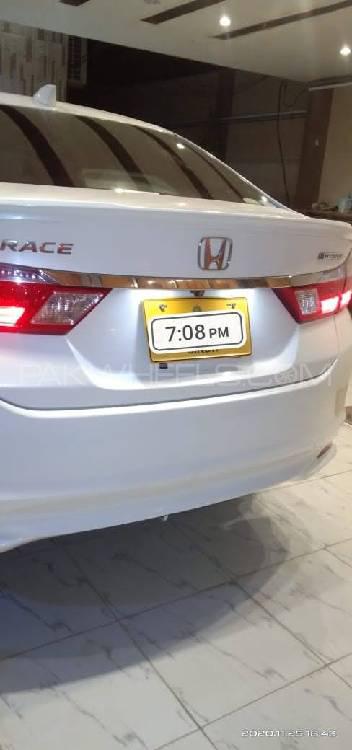 Honda Grace Hybrid 2014 for Sale in Karachi Honda Grace Hybrid 2014 for Sale in Karachi Image-7