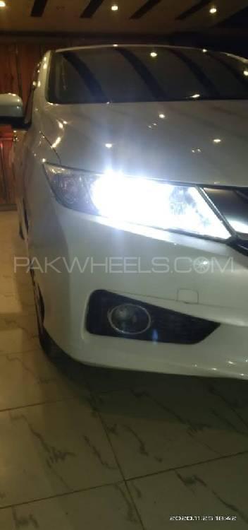 Honda Grace Hybrid 2014 for Sale in Karachi Honda Grace Hybrid 2014 for Sale in Karachi Image-9