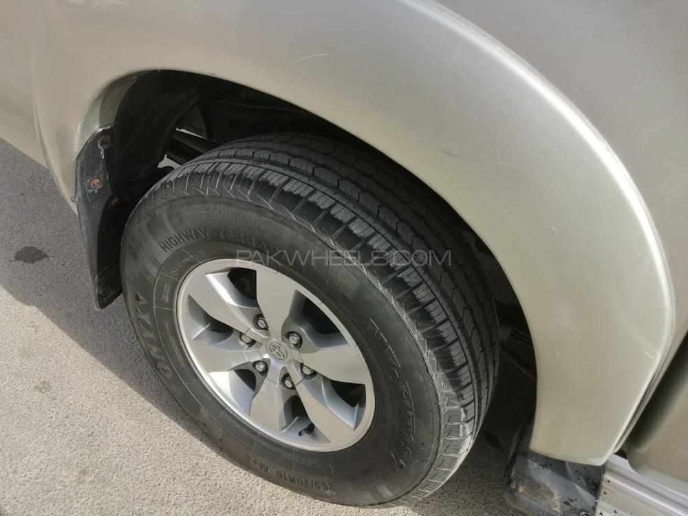 Toyota Hilux 2005 for Sale in Toba Tek Singh Toyota Hilux 2005 for Sale in Toba Tek Singh Image-5