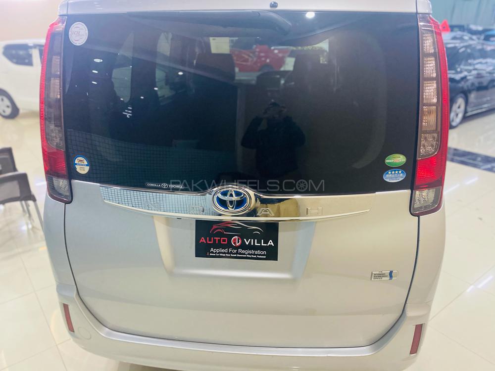 Toyota Noah 2015 for Sale in Peshawar Toyota Noah 2015 for Sale in Peshawar Image-8