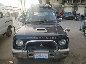 Slide_mitsubishi-pajero-mini-vr-1996-44464372