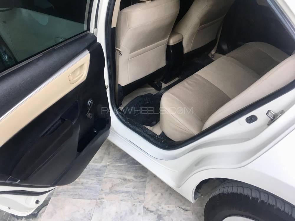 Toyota Corolla 2014 for Sale in Peshawar Toyota Corolla 2014 for Sale in Peshawar Image-10