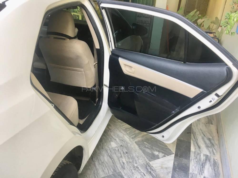 Toyota Corolla 2014 for Sale in Peshawar Toyota Corolla 2014 for Sale in Peshawar Image-11