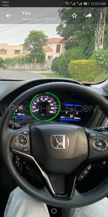 Honda Vezel 2014 for Sale in Lahore Honda Vezel 2014 for Sale in Lahore Image-9