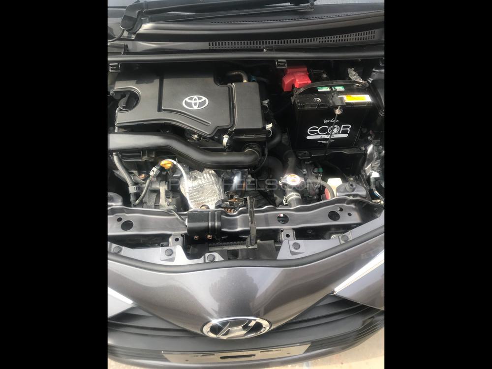 Toyota Vitz 2017 for Sale in Peshawar Toyota Vitz 2017 for Sale in Peshawar Image-3