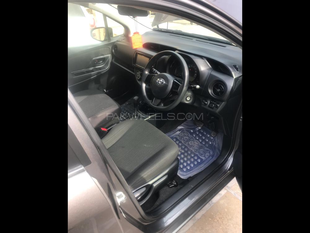 Toyota Vitz 2017 for Sale in Peshawar Toyota Vitz 2017 for Sale in Peshawar Image-5