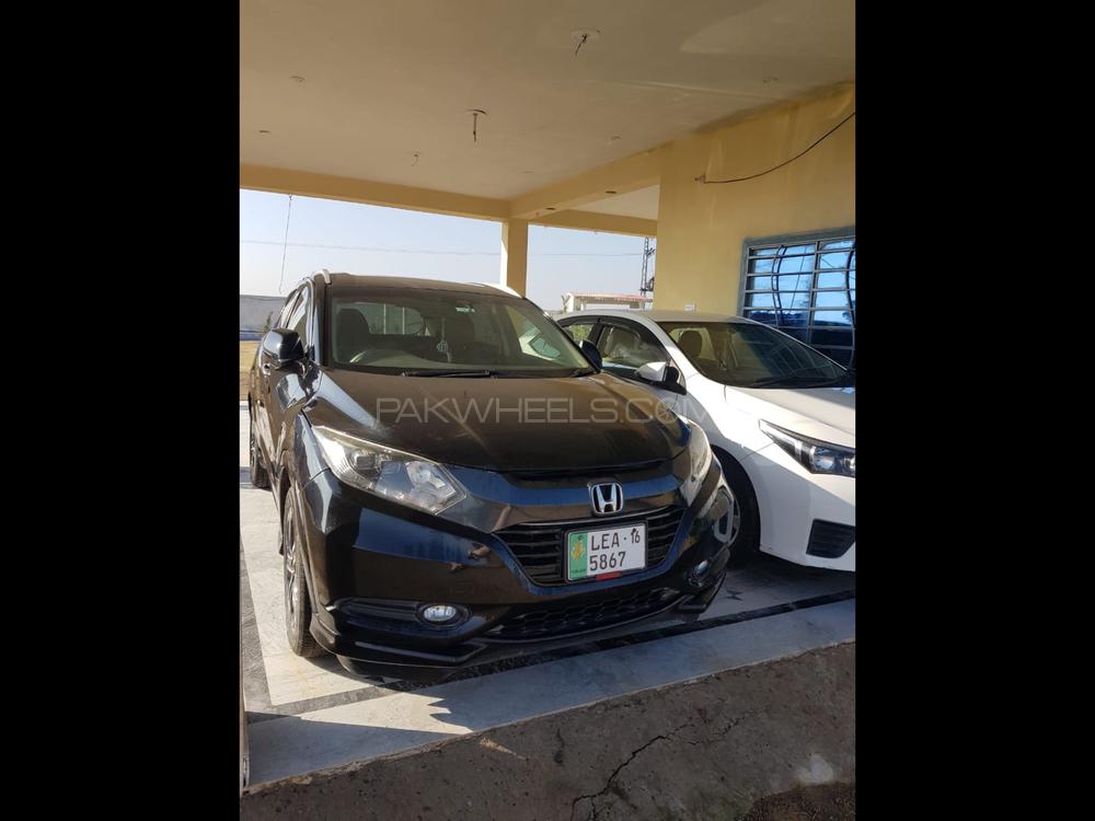 Honda Vezel 2016 for Sale in Rawalpindi Image-1