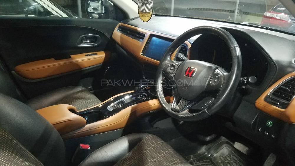 Honda Vezel 2014 for Sale in Karachi Honda Vezel 2014 for Sale in Karachi Image-8