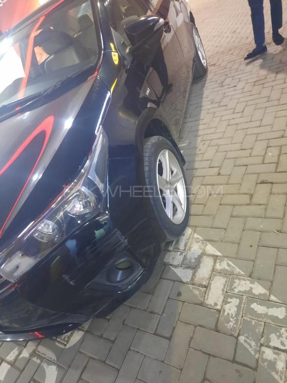 Toyota Corolla 2015 for Sale in Lahore Image-1
