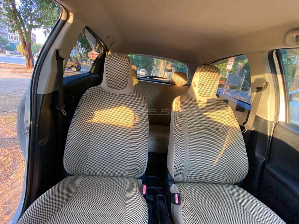 Toyota Vitz 2011 for Sale in Lahore Toyota Vitz 2011 for Sale in Lahore Image-7