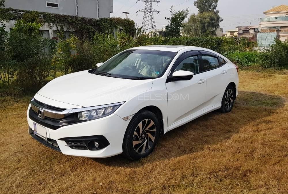 Honda Civic 2018 for Sale in Mardan Image-1