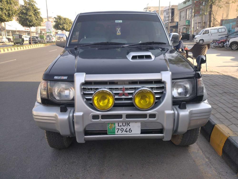 Mitsubishi Pajero 1992 for Sale in Lahore Image-1