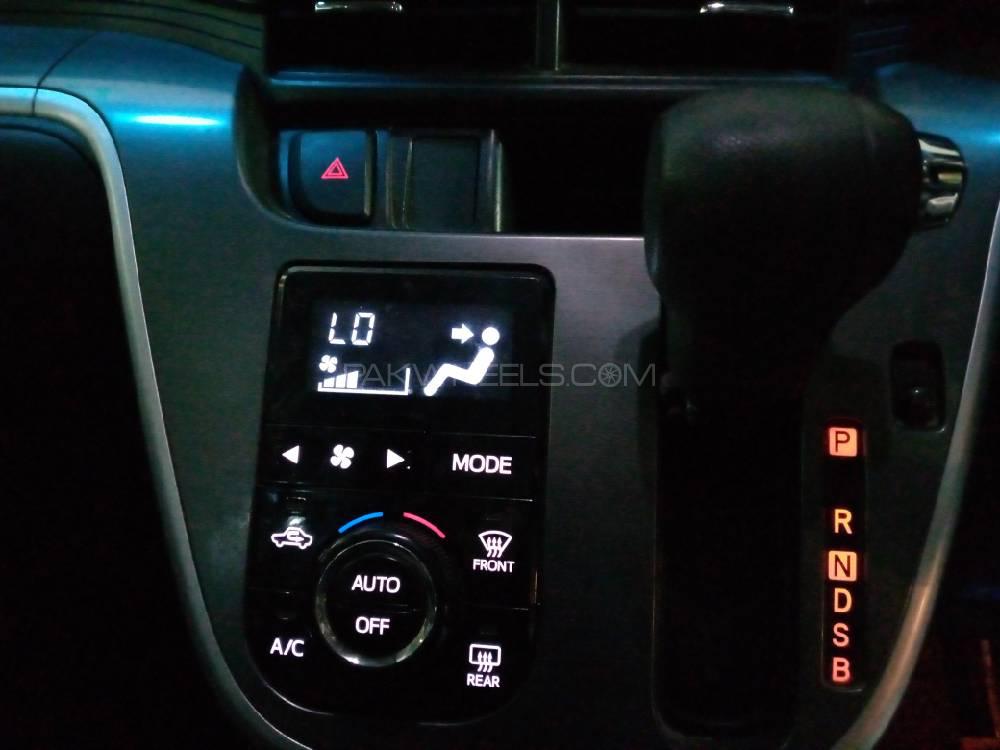 Daihatsu Move 2014 for Sale in Lahore Daihatsu Move 2014 for Sale in Lahore Image-8