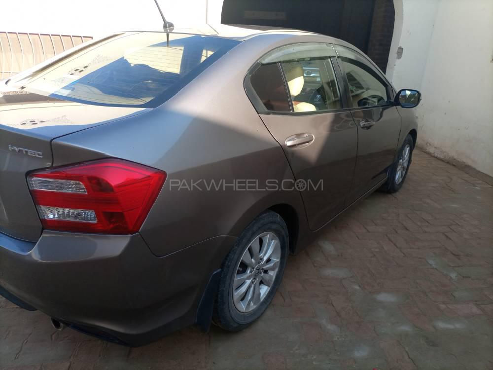 Honda City 2016 for Sale in Rahim Yar Khan Honda City 2016 for Sale in Rahim Yar Khan Image-6