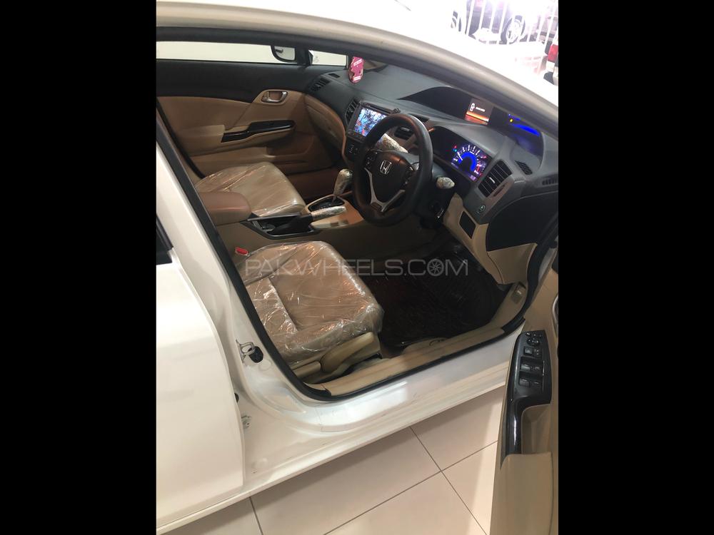 Honda Civic 2015 for Sale in Peshawar Honda Civic 2015 for Sale in Peshawar Image-7