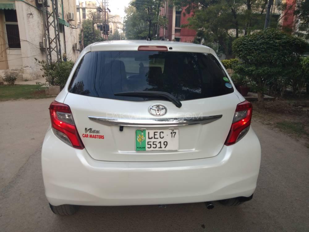 Toyota Vitz 2017 for Sale in Lahore Toyota Vitz 2017 for Sale in Lahore Image-6