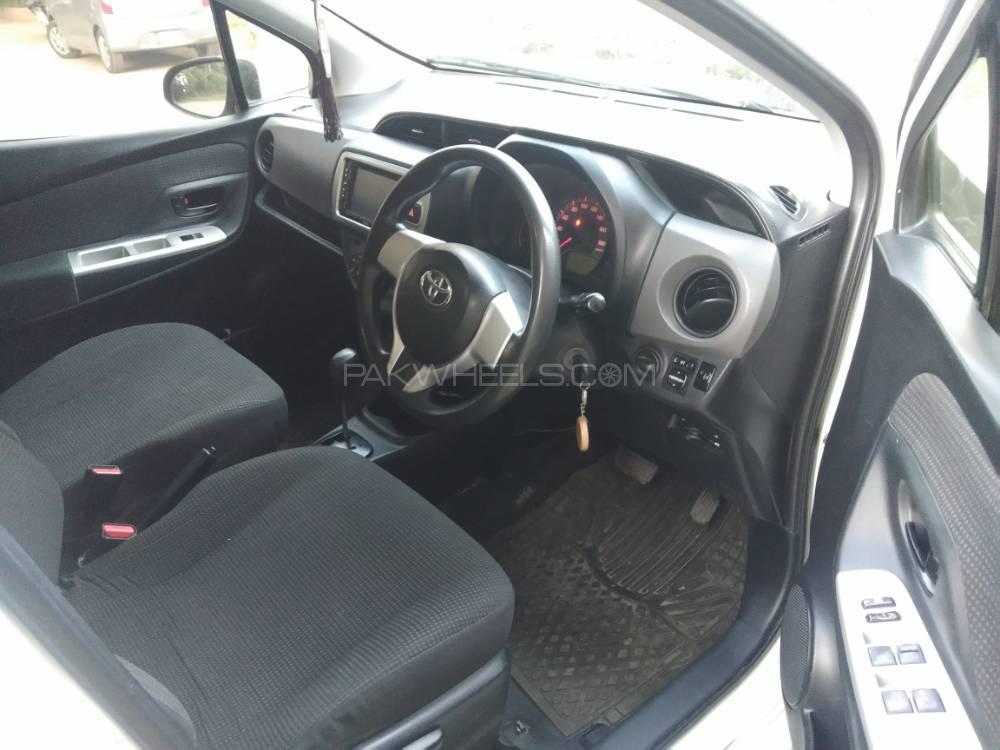 Toyota Vitz 2017 for Sale in Lahore Toyota Vitz 2017 for Sale in Lahore Image-10