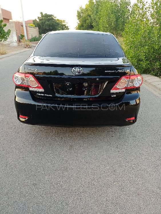 Toyota Corolla 2012 for Sale in Karachi Image-1