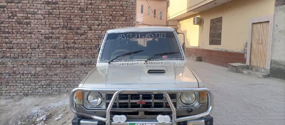Mitsubishi Pajero 1989 for Sale in Rahim Yar Khan Image-1