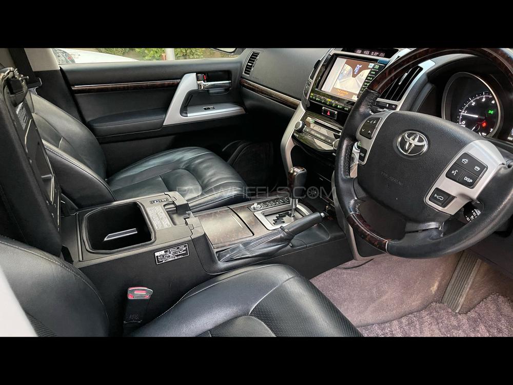 Toyota Land Cruiser 2012 for Sale in Islamabad Toyota Land Cruiser 2012 for Sale in Islamabad Image-16