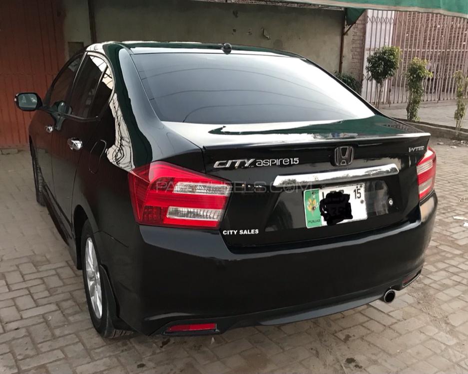 Honda City 2015 for Sale in Multan Honda City 2015 for Sale in Multan Image-4